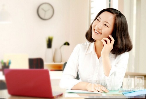 ����ĸ�ǹ��������Ϲ������������Լ�����Ů����