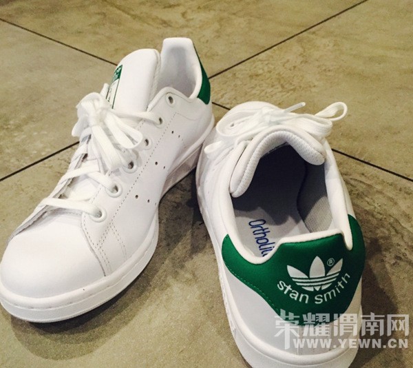 ��������˫���������е�С��Ь�����İٴ�~~