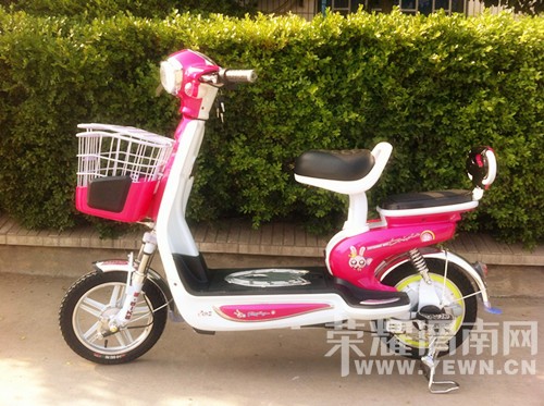 �����ڳ����ſھ�Ȼ�����������£��ڵ��ҳ��Ӷ����ˣ�