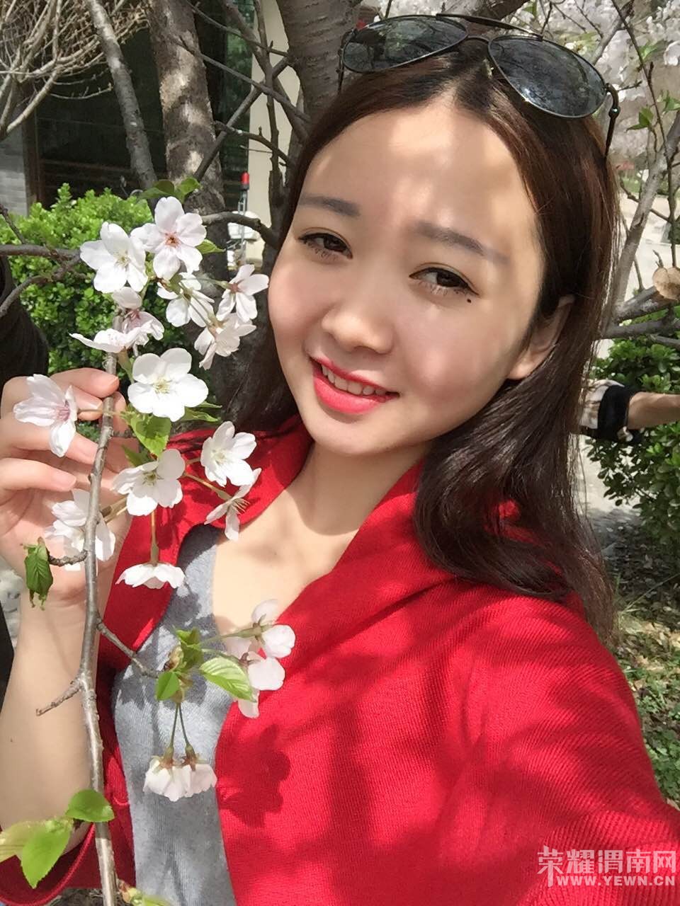 μ����Ů���ģ��������ۣ������ж�����