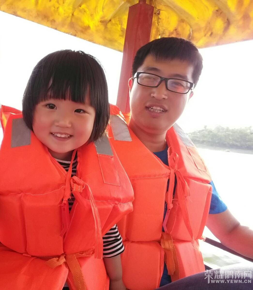 ��һ�żٴ����ҵı���Ů��ȥ���ˣ�