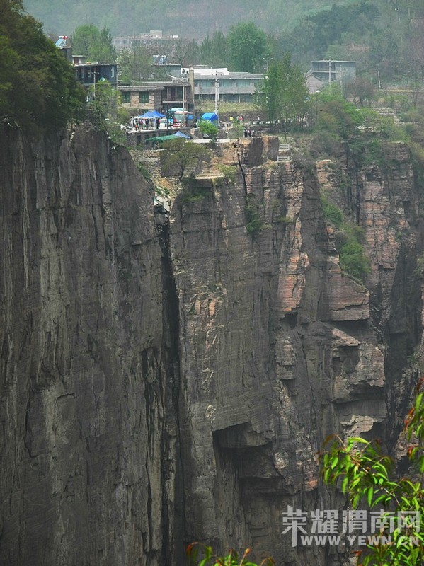 �й��и����ӣ�����������Σ�յĴ�ׯ��˭��ȥ�����ܸ�������һ������ɣ���