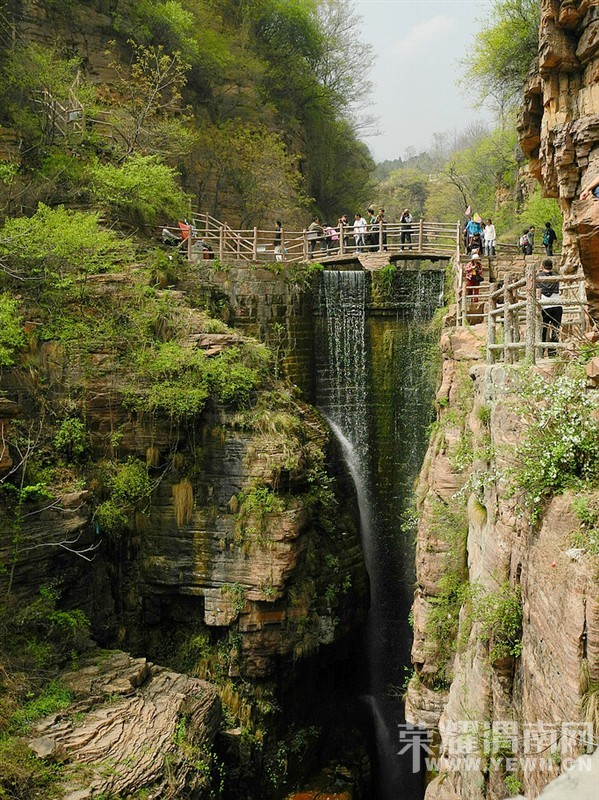 �й��и����ӣ�����������Σ�յĴ�ׯ��˭��ȥ�����ܸ�������һ������ɣ���