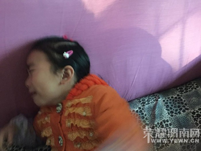 ��6���ֶŮѧ���ˡ����塱 һ����ŵ�����ġ�ծ����ס�