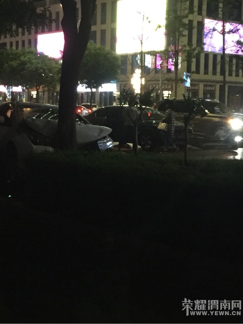 ����·�����ĳ�����̫��С���ˣ�ע�ⰲȫ����