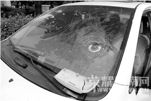 ����һ������Դ�ɲ�������������ҹ�·��й�ߣ���