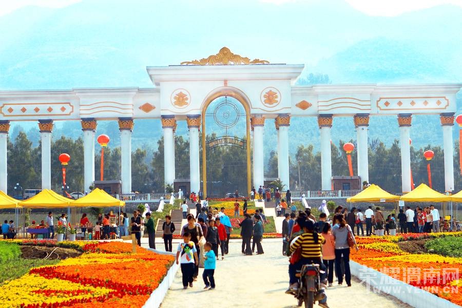 ����ˮ�֡�޹�²�ׯ԰һ���� ���ڷ�һ��׷�����ڼ��ſ��ͽ���ˮ��