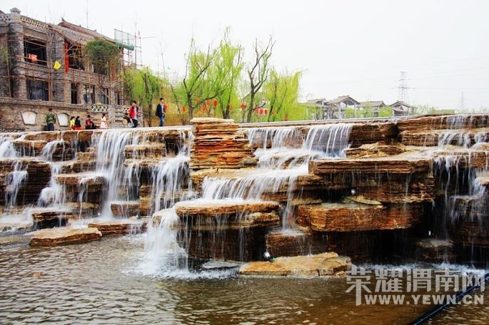 ����ˮ�֡�޹�²�ׯ԰һ���� ���ڷ�һ��׷�����ڼ��ſ��ͽ���ˮ��