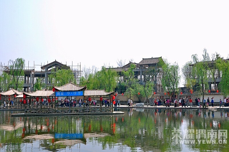 ����ˮ�֡�޹�²�ׯ԰һ���� ���ڷ�һ��׷�����ڼ��ſ��ͽ���ˮ��