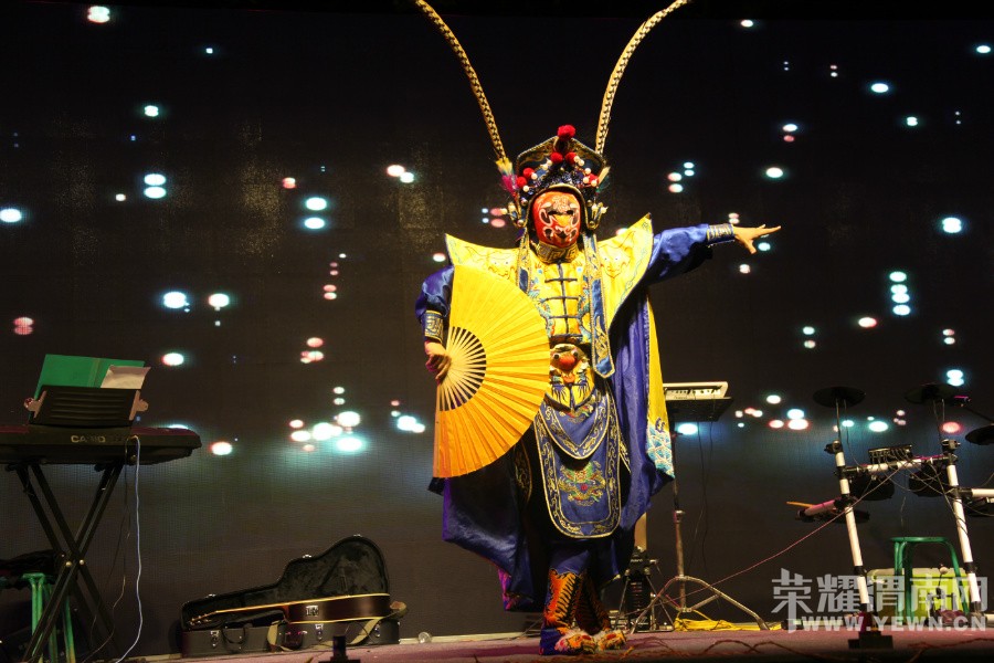 ԥ����Ͽ�ȳɹ��ٰ��ʮ��ȫ��˫��̥Ư���񻶽ڣ�