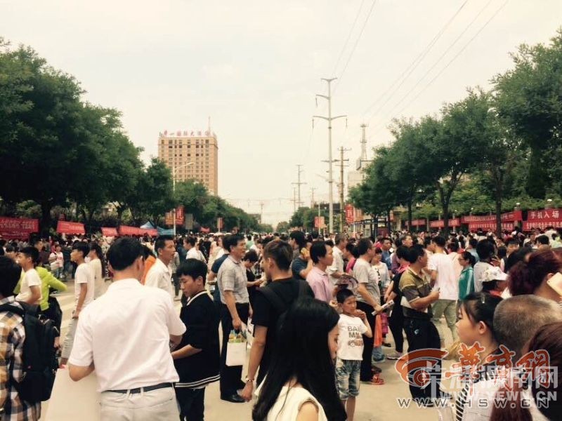 ������������ѧ�߿�������ĵȴ�����