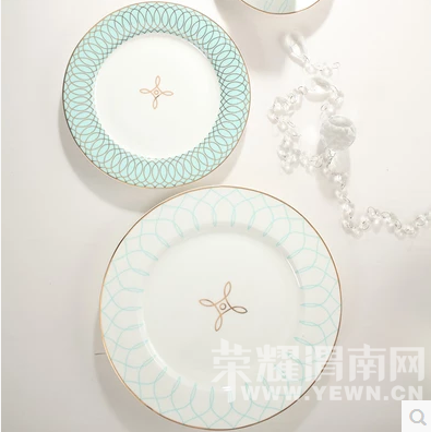 �����������е�Ʒζ����ֻ��һ�����ӵľ��룡���ڸ��������³Է��������쿴����