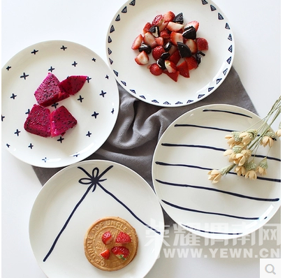 �����������е�Ʒζ����ֻ��һ�����ӵľ��룡���ڸ��������³Է��������쿴����