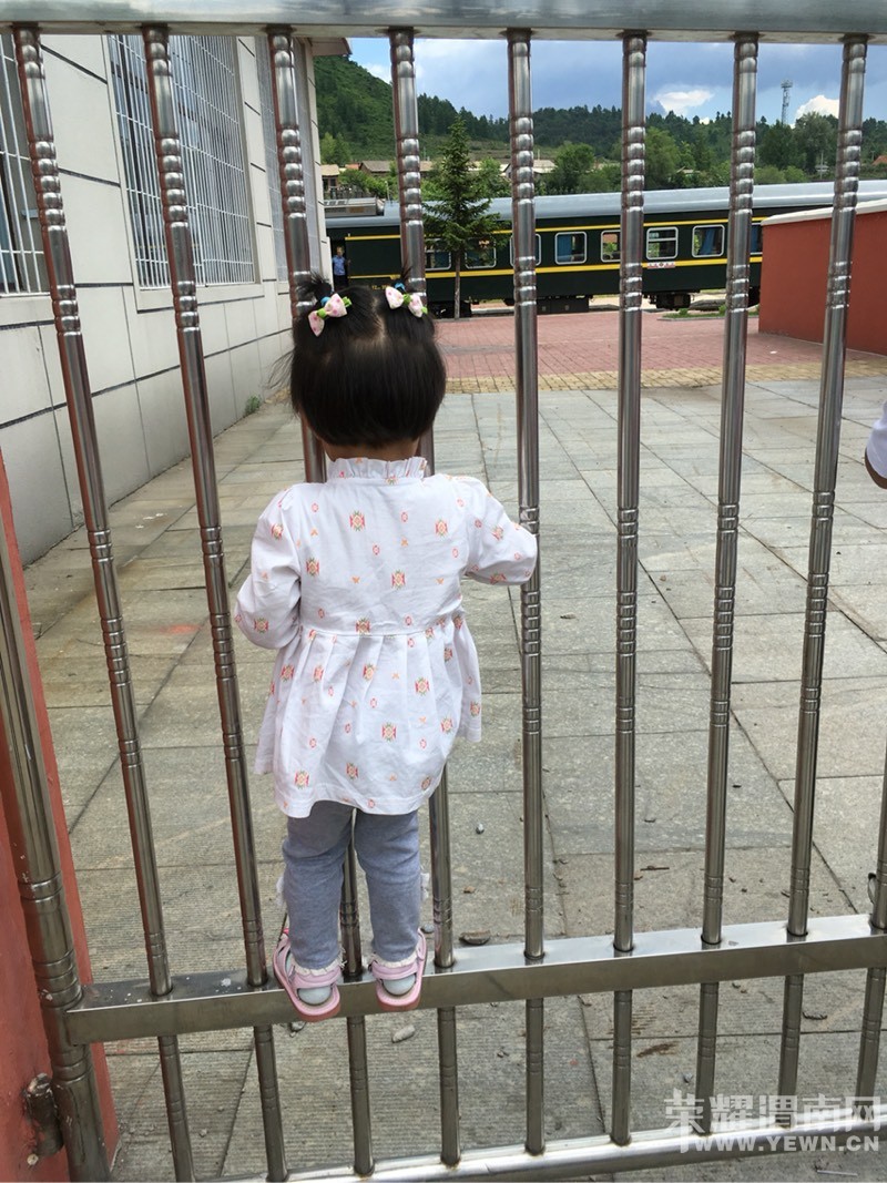 �ͱ���һ�𿴻𳵺�Х���������ʣ���Ҫȥ���