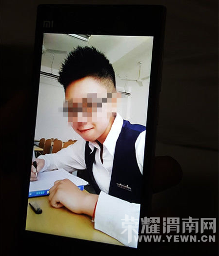 �����½�չ����������ѧԺһŮ������������ ������Ϊͬ���������ѡ� 