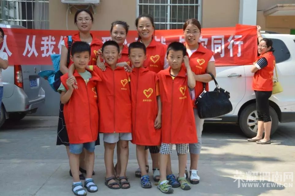 ��6.19���׽� �밮ͬ�С����Ͼ���־Ը�����ܽ�