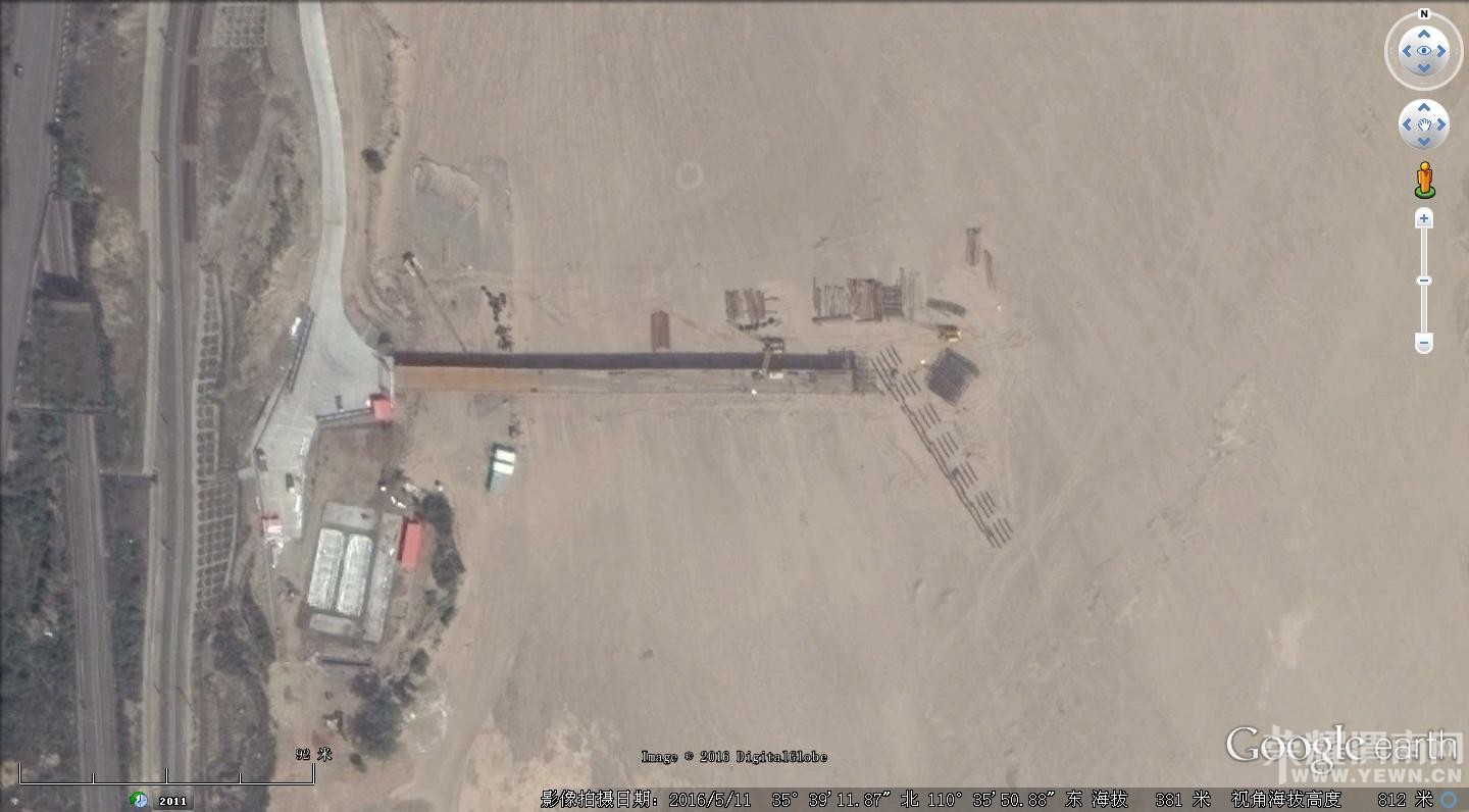 �������ŻƺӴ����ϱ߲���һ��·�ĵط���ɶ�أ�