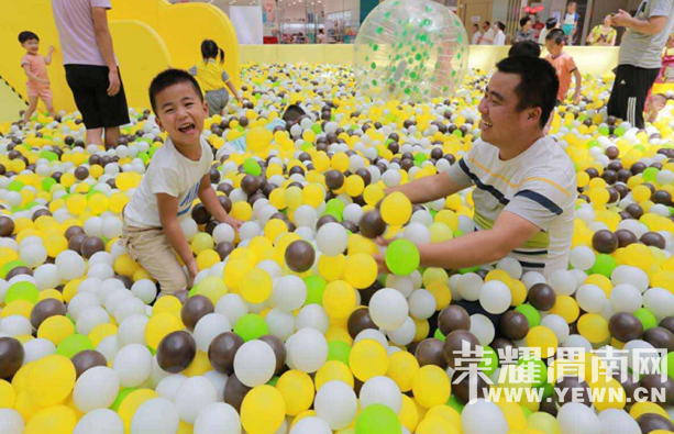 ��������μ���н�30����������㳡���������ڸ��