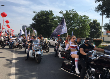 ��������μ���н�30����������㳡���������ڸ��