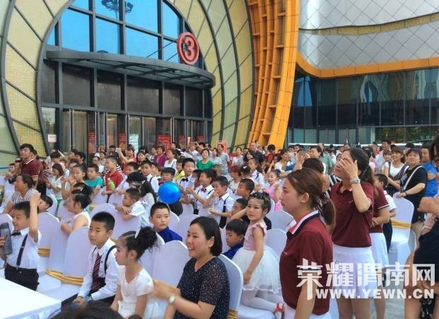 ��������μ���н�30����������㳡���������ڸ��