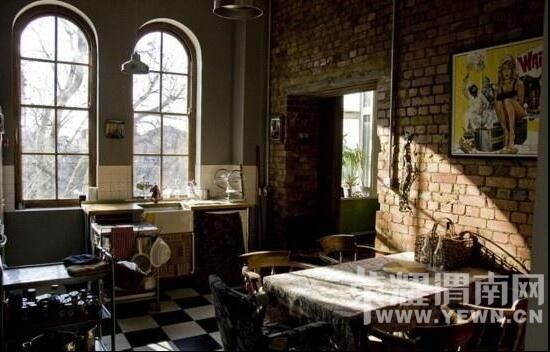 ��˵������ֲ��ĳ��ⷿ����ǰ�����ǹݣ�����˭��ס������