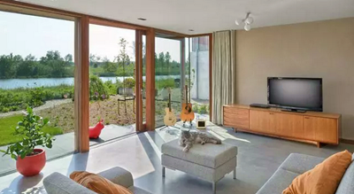 ������̨֮�䣬���׸ò���װ�ţ�