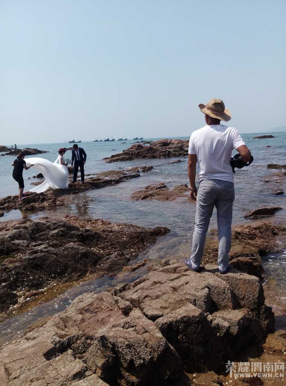 �ൺǰ�߷�������Ƭ���������ˣ��������֣�������Ҷ���Χ�ۡ���μ�ϴ�̨����ɴ��Ӱ��