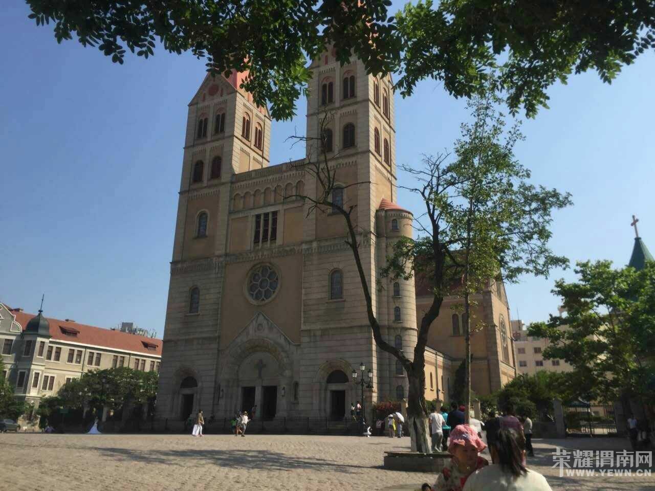 �ൺǰ�߷�������Ƭ���������ˣ��������֣�������Ҷ���Χ�ۡ���μ�ϴ�̨����ɴ��Ӱ��