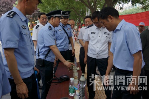 "�޶��ഺ����������" ��29�����ʽ�����������������Ĺ㳡����