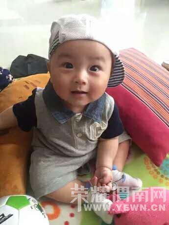 �����������£����۾���ֱ�����Ŀ����Һ���������һ��