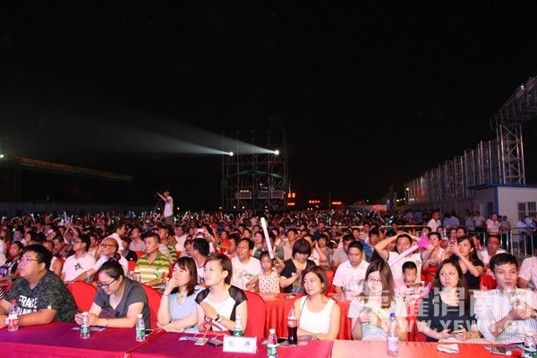 μ�Ͽ�̩���ĳǡ�������Ⱥ���ݳ���Բ����Ļ