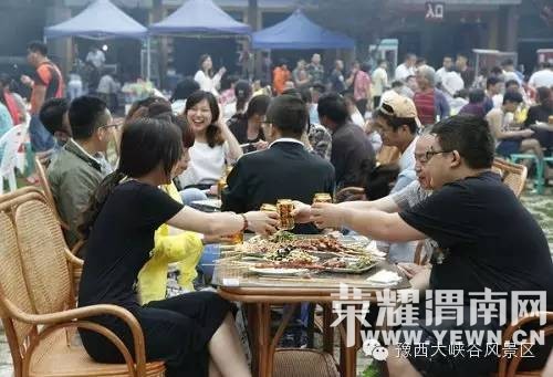 �����ԡ�ԥ����Ͽ�ȵ���ɫ��ʳ�;Ƶ�ס�޹��ԣ��Ͻ��ղ�����ඣ�