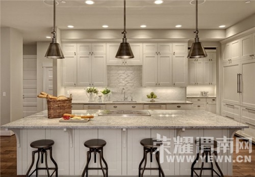 �����⡿���Ǽ�װ�޳����Ƿ��ʽ���ǿ���ʽ�أ�����ʽ��������