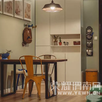 ����Ľ��լ�������Ҽ��Ƕ�һ�޶��ĸ��ŷ���ܰ�ӣ�����֮�䣩