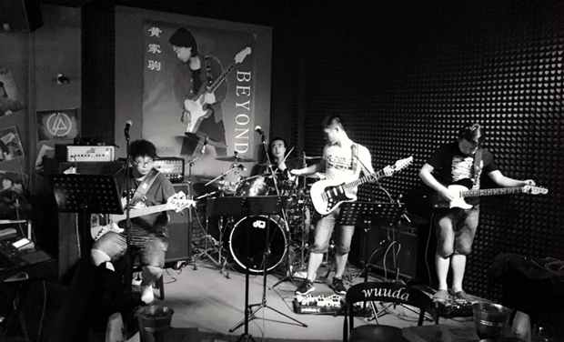 ���������޻�ʢ��������ʱ�д�����㴩������beyoung�ݳ��ᣡ