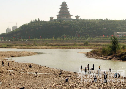 С����ǣ�ǧ���μ�ӱ����ˣ�������3���˶������� 