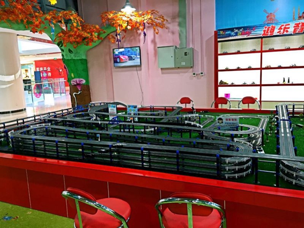 �������ں�ǧ�Ŷ�ͯ����ȯ������ͣ����޻�ʢ�������ģ�ţ��