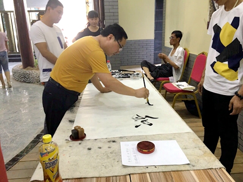 û�вμӰ��ռ�԰����ͳ�Ļ��ڡ����ˣ�������Щ׼��ڣ�