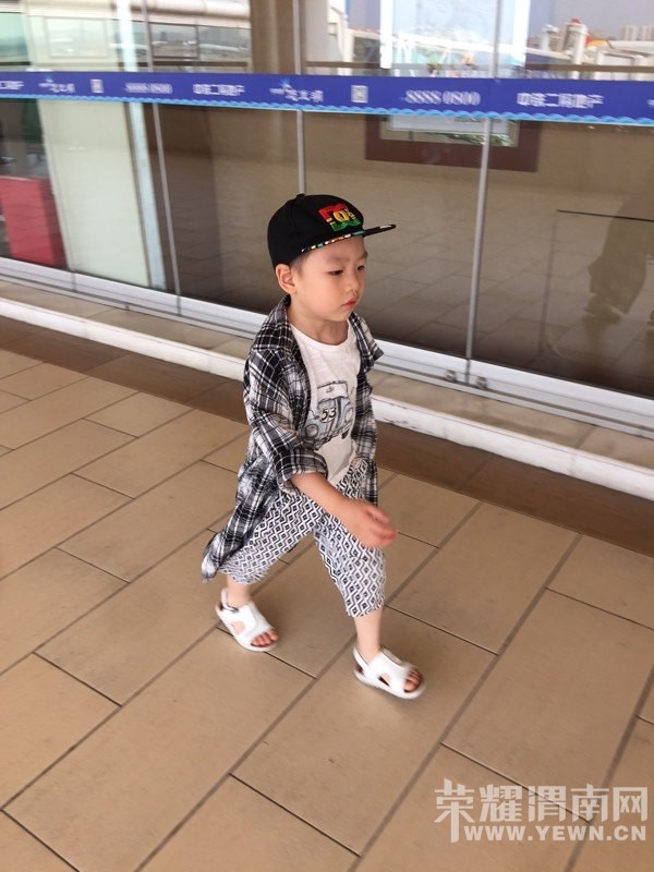 ���⡢���ˡ�ɳ̲�����ճ������䣬���Ǹ����������ļ��ڣ�