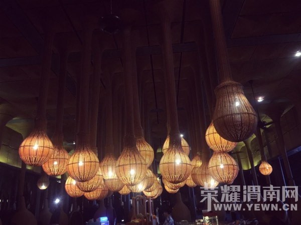 ���⡢���ˡ�ɳ̲�����ճ������䣬���Ǹ����������ļ��ڣ�