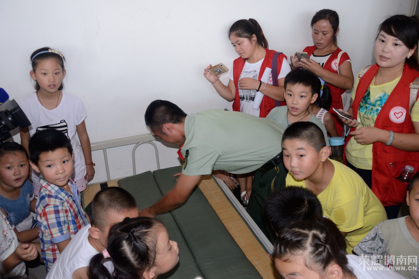 ����СС����Ա������Ӱ