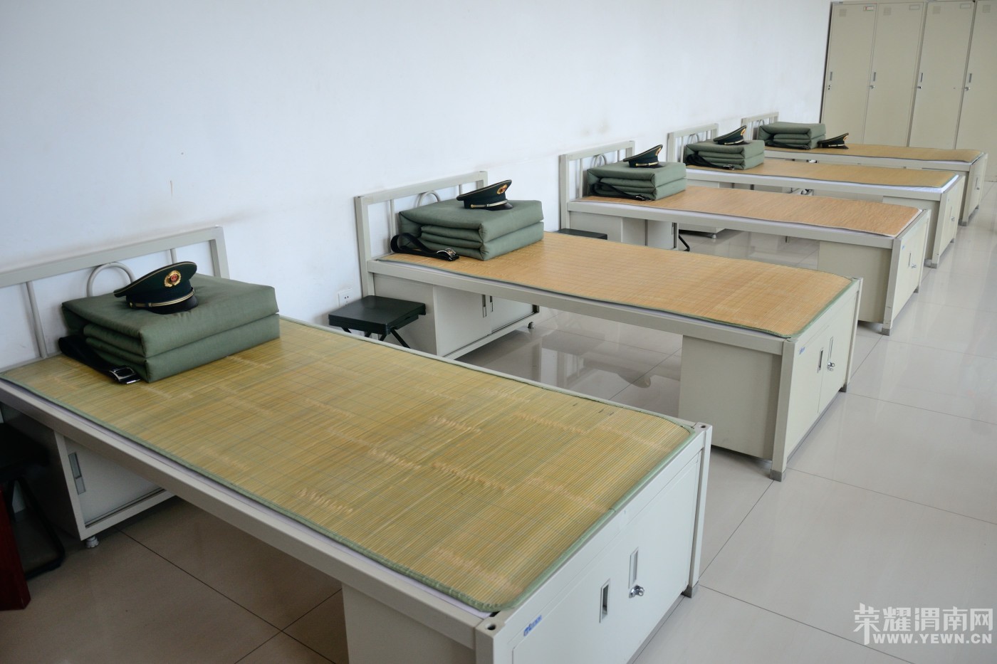 ����СС����Ա������Ӱ