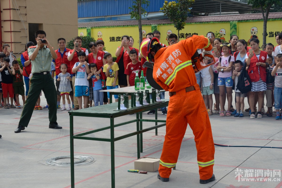 ����СС����Ա������Ӱ