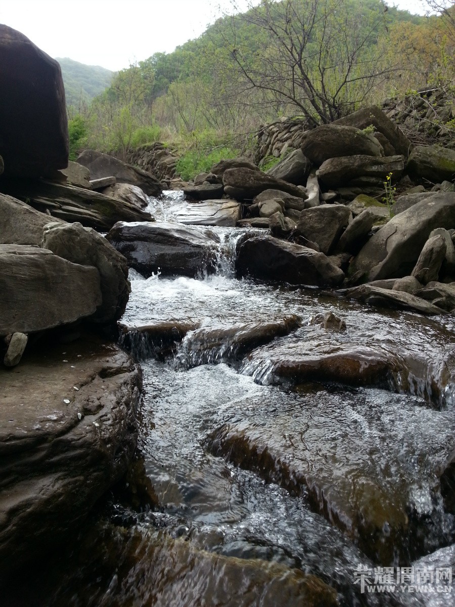 �����ذ���̲����֮������Բ��