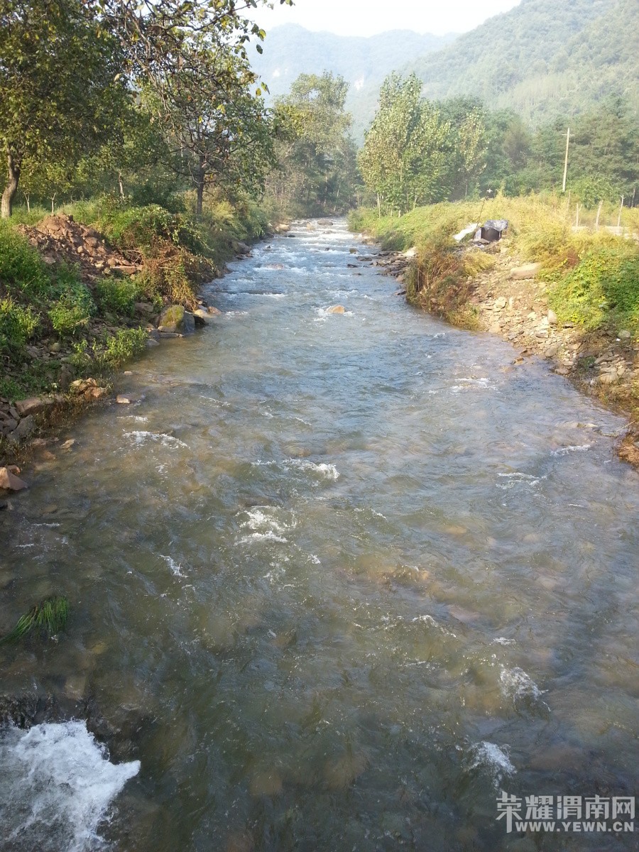 �����ذ���̲����֮������Բ��