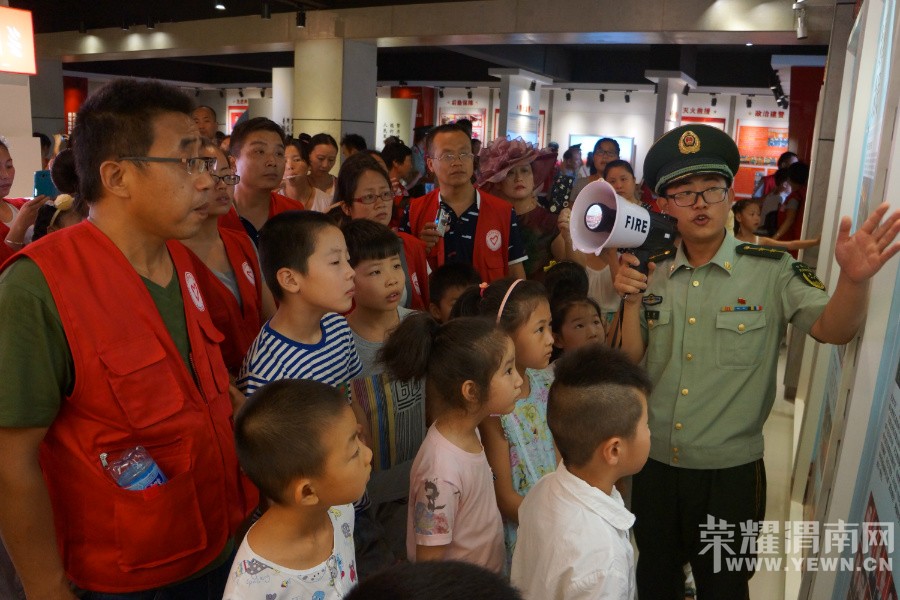 ������СС����Ա�����ڻԲ��������������˲�俴���