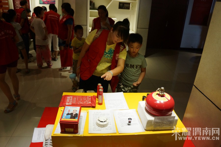 ������СС����Ա�����ڻԲ��������������˲�俴���