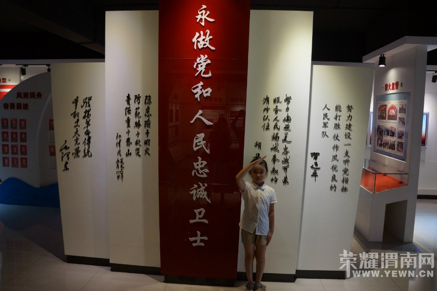 ������СС����Ա�����ڻԲ��������������˲�俴���