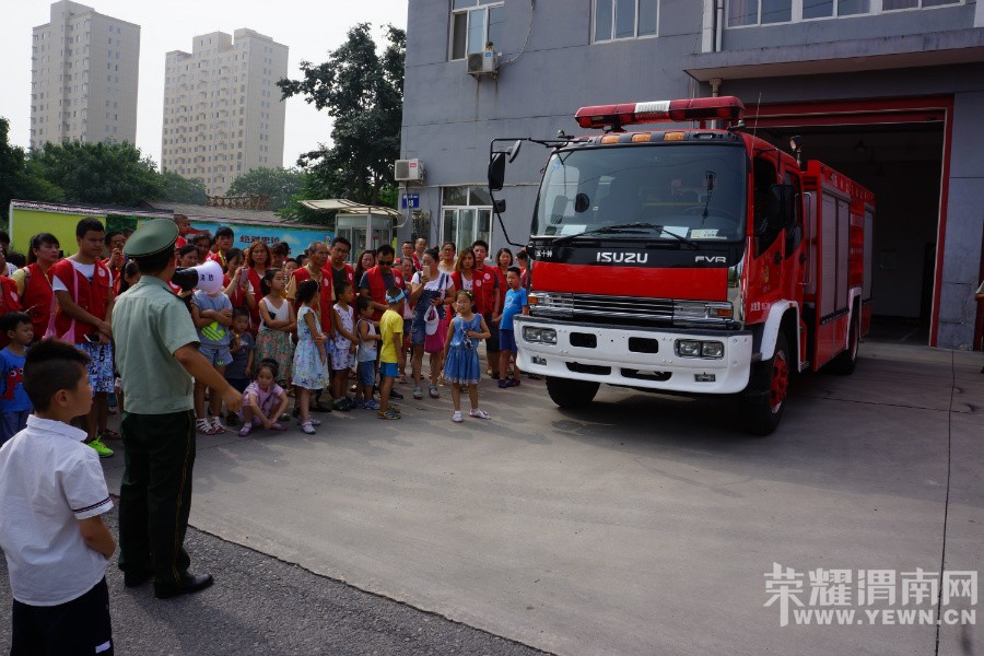 ������СС����Ա�����ڻԲ��������������˲�俴���