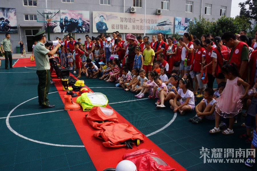 ������СС����Ա�����ڻԲ��������������˲�俴���